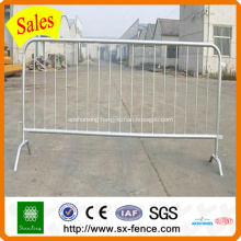 powder coated crowd control barrier